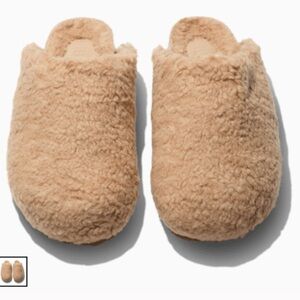 Intentionally Blank Apres Slipper